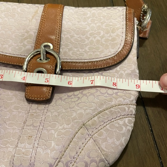 COACH Z SOHO LILAC/ ORCHID JACQUARD WITH TAN LEATHER TRIM CROSS BODY BAG - Picture 10 of 16